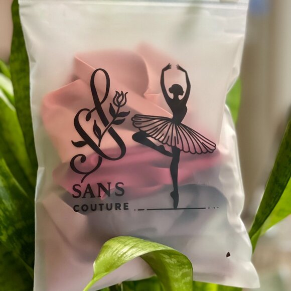 Seamless G-string 4 pack (NEW) SKIMMS - Picture 2 of 7